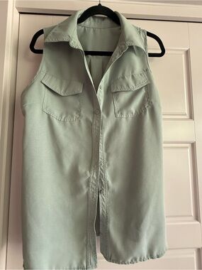 Sleeveless Button-Up Shirt in Soft Sage Green